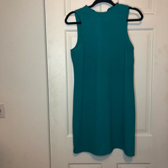 Everly lace-up back sheath dress - Picture 2 of 4